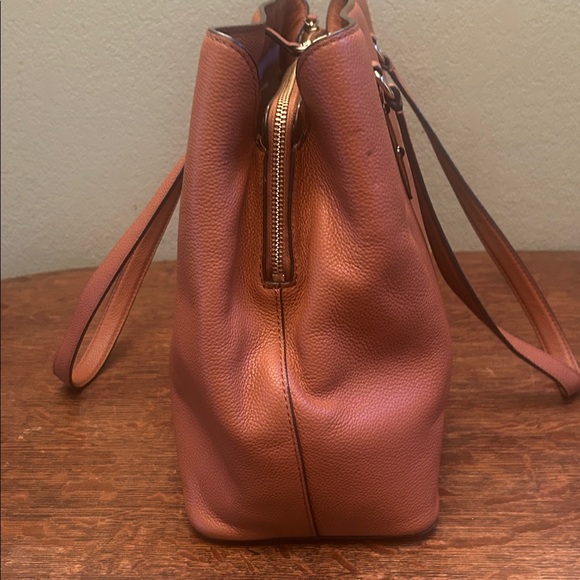 Kate Spade ♠️ Larchmont Avenue Evangelie Large Leather Tote Bag - Picture 5 of 16